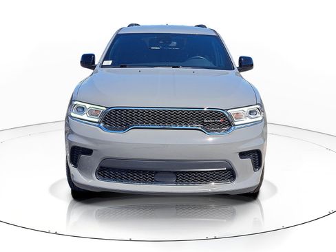 Used 2023 Dodge Durango SXT Launch Edition image 2