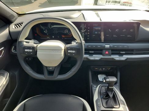 New 2026 Kia K4 GT-Line image 17