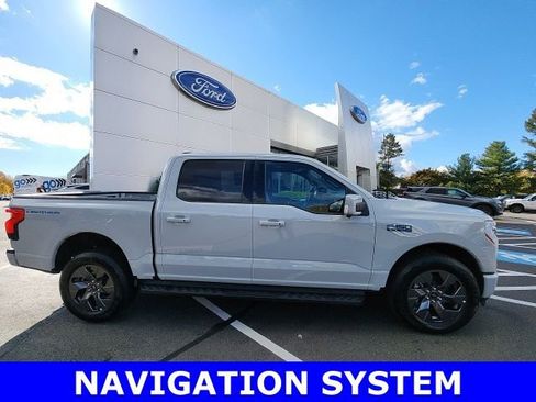 Used 2024 Ford F150 Lightning Lariat image 2