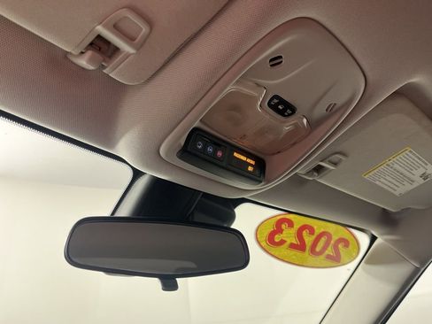 Used 2023 Chevrolet TrailBlazer LT image 23