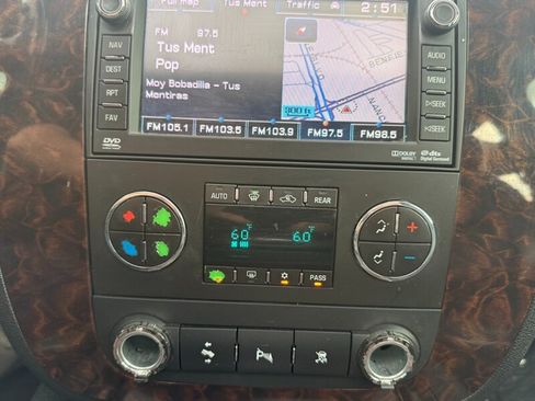 Used 2011 GMC Yukon Denali AWD/4WD image 47