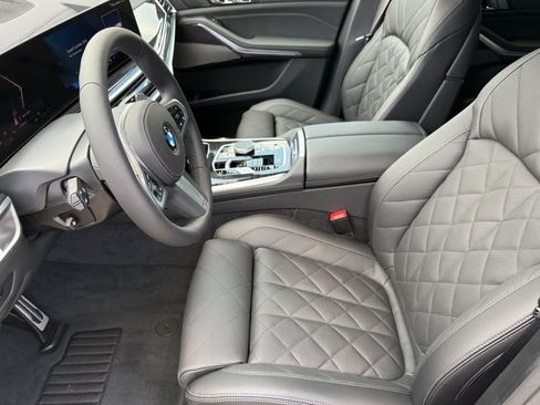 New 2026 BMW X5 xDrive40i w/ M Sport Package AWD/4WD image 12