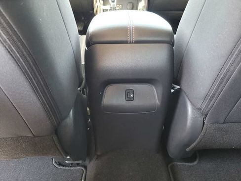 Certified 2022 Nissan Sentra SR FWD image 17