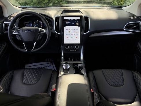 Used 2024 Ford Edge Titanium AWD/4WD image 8