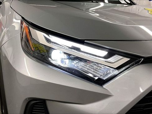 Certified 2025 Toyota RAV4 XLE AWD/4WD image 30