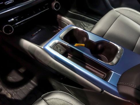 New 2026 Chevrolet Equinox EV LT image 21