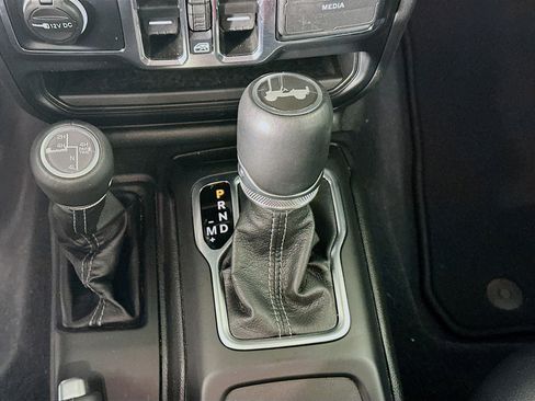 Used 2024 Jeep Wrangler Sahara w/ Safety Group image 23