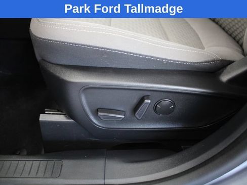 Used 2022 Ford Escape SE w/ SE Sport Appearance Package AWD/4WD image 13