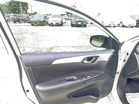 Used 2018 Nissan Sentra S FWD image 18