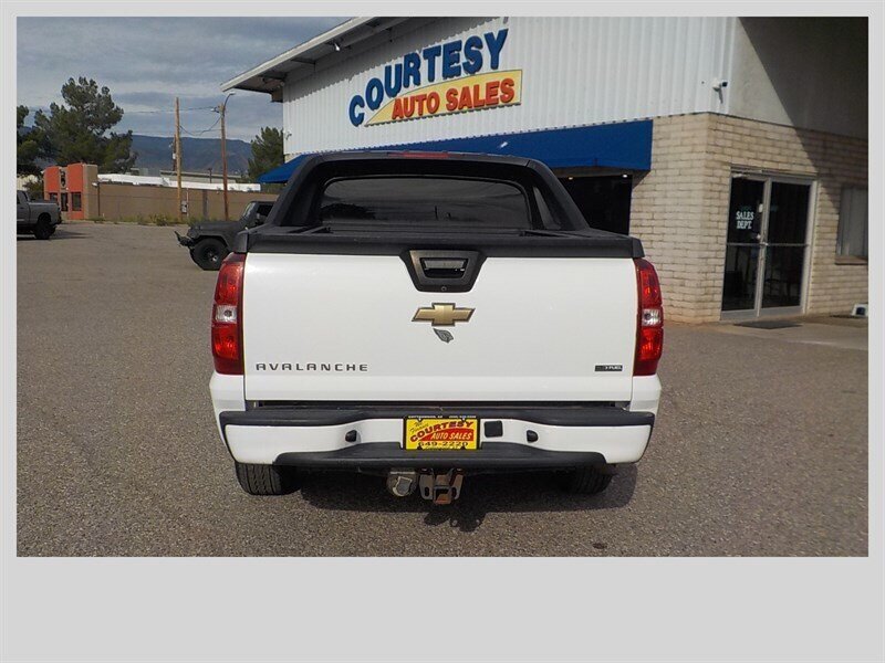 Used 2007 Chevrolet Avalanche LS AWD/4WD image 7