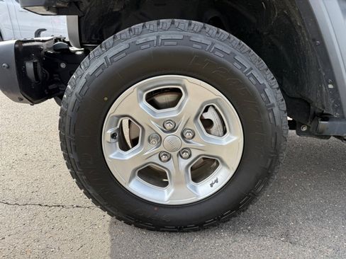 Used 2021 Jeep Wrangler Unlimited Sport image 26