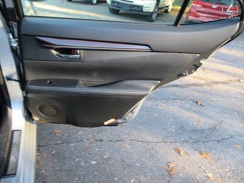 Used 2013 Lexus ES 350 image 23