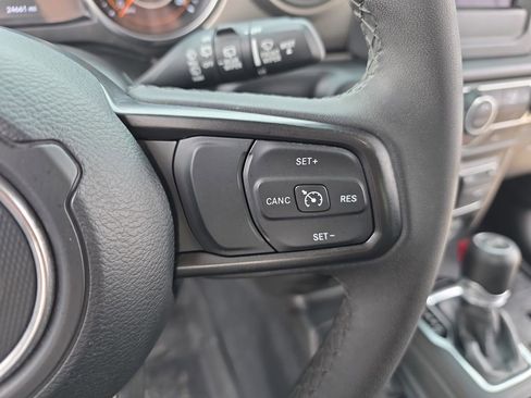 Used 2023 Jeep Wrangler Unlimited Sport AWD/4WD image 17