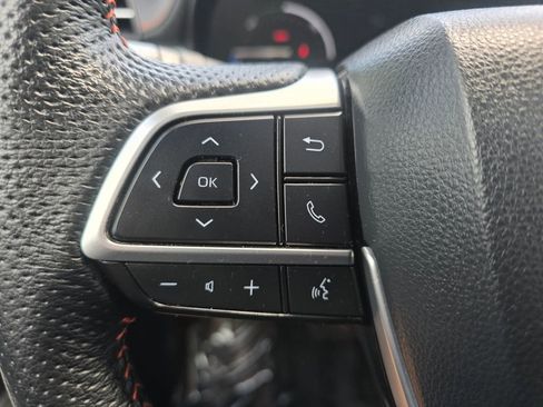 Used 2024 Toyota Sienna XSE w/ XSE Plus Package AWD/4WD image 19