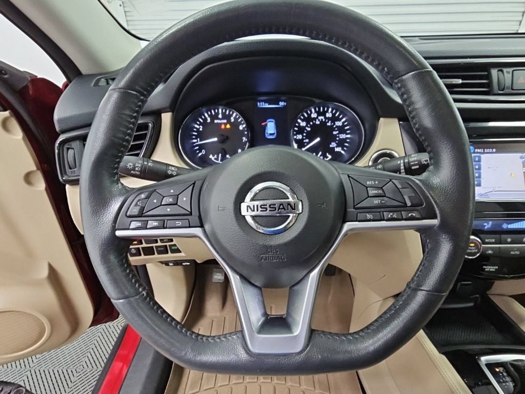 Used 2017 Nissan Rogue SL w/ SL Premium Package FWD image 26