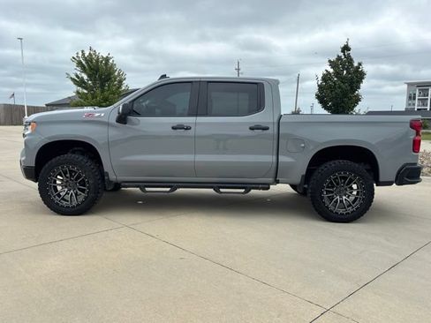 Used 2024 Chevrolet Silverado 1500 LT Trail Boss w/ LT Trail Boss Premium Package AWD/4WD image 41