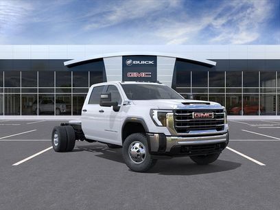 New 2026 GMC Sierra 3500 Pro w/ Convenience Package