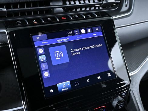 Used 2024 Jeep Grand Cherokee L Laredo image 15