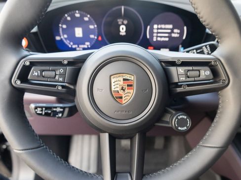 New 2025 Porsche Macan 4 Electric image 25