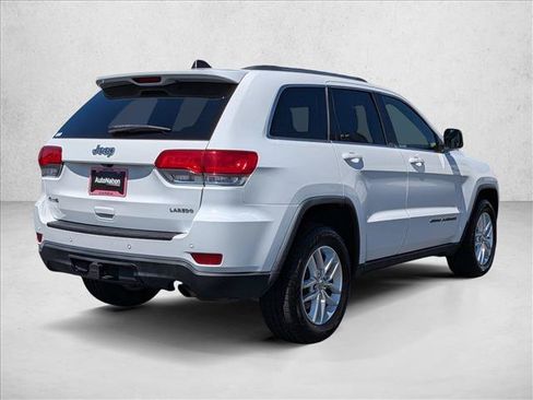 Used 2017 Jeep Grand Cherokee Laredo w/ Quick Order Package 23E AWD/4WD image 5