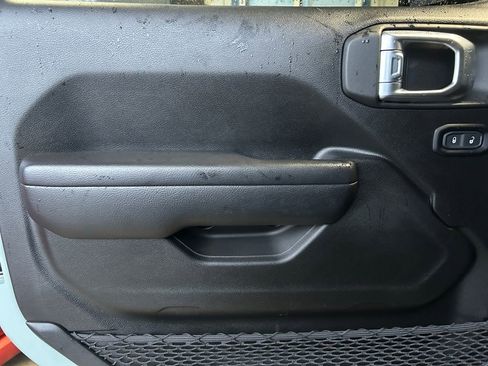 Used 2023 Jeep Wrangler Willys image 22