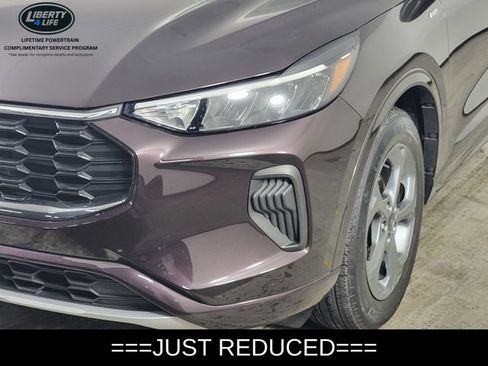 Used 2023 Ford Escape ST-Line w/ Tech Pack #1 AWD/4WD image 10