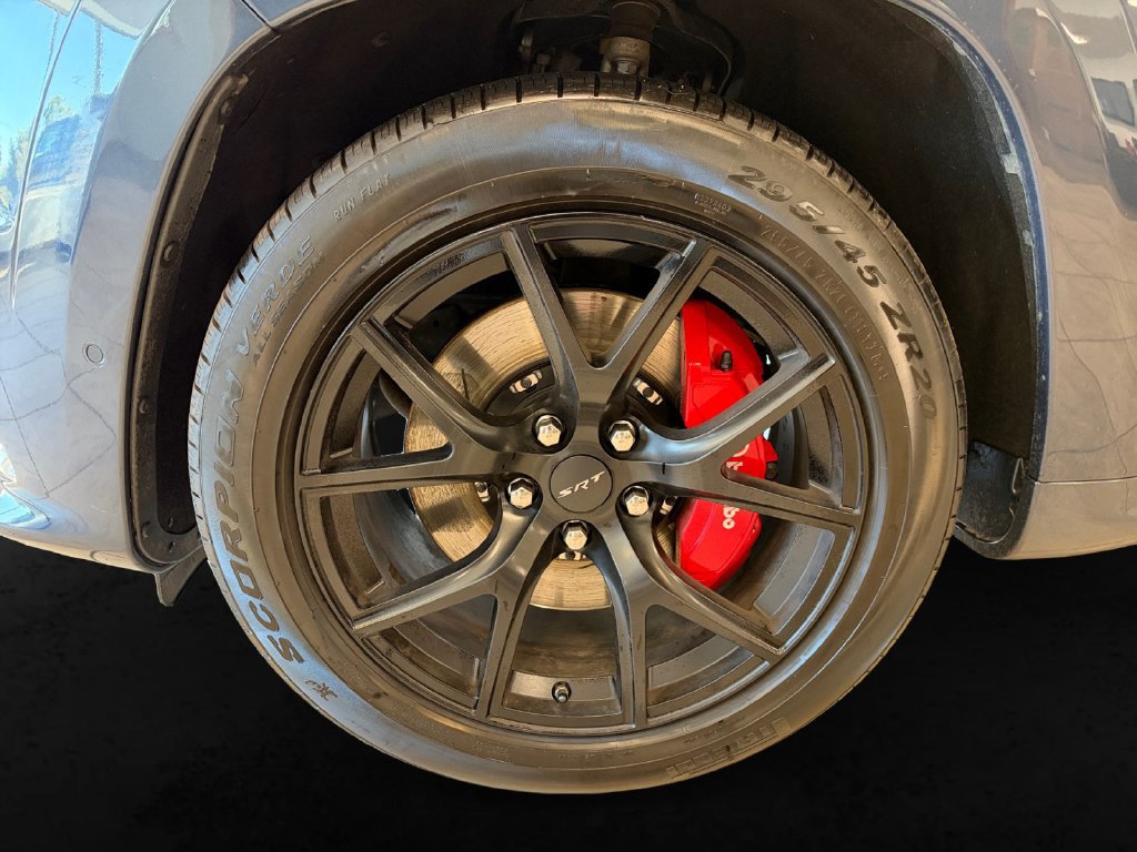 Used 2020 Jeep Grand Cherokee SRT AWD/4WD image 9