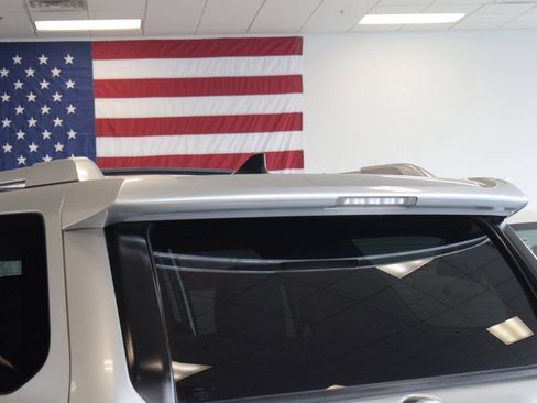 Used 2016 Toyota 4Runner SR5 Premium AWD/4WD image 13