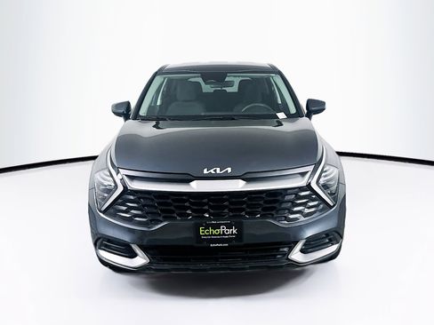 Used 2025 Kia Sportage LX image 2