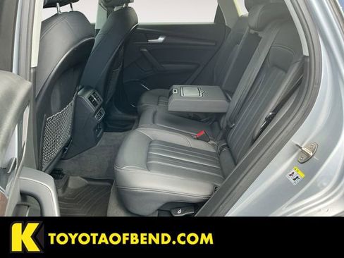 Used 2021 Audi Q5 2.0T Premium image 13