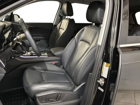 Used 2023 Audi Q7 3.0T Premium w/ Convenience Package AWD/4WD image 5