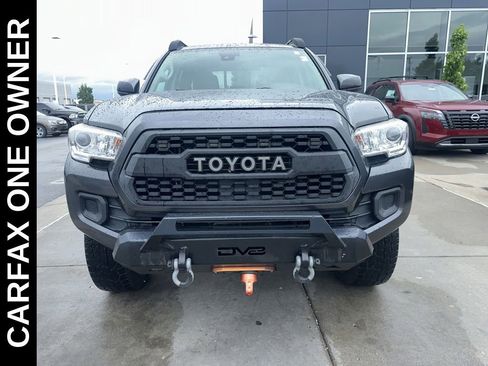 Used 2020 Toyota Tacoma SR AWD/4WD image 3