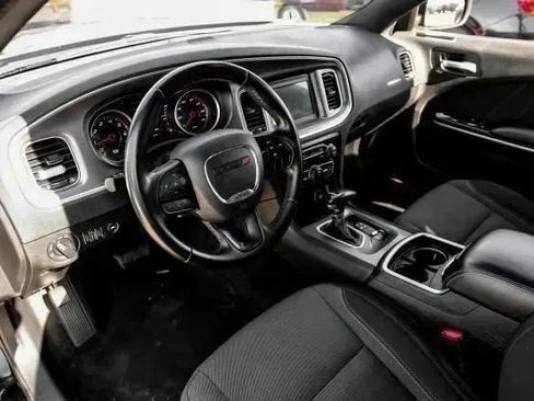 Used 2022 Dodge Charger SXT image 3