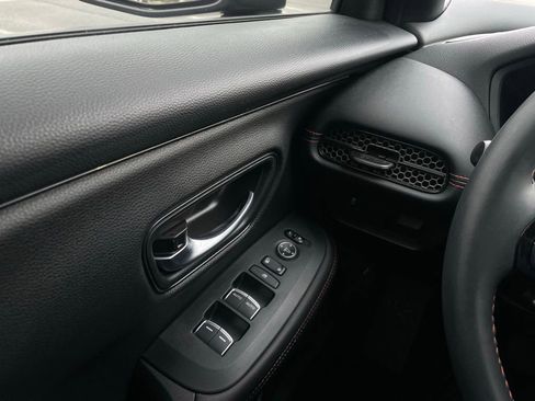 Certified 2024 Honda HR-V Sport image 22