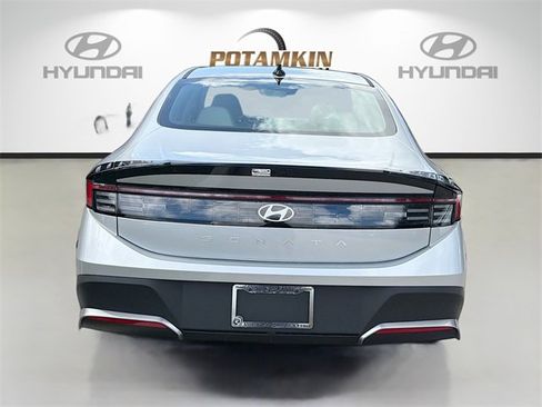 New 2026 Hyundai Sonata SE image 6