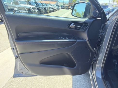Used 2025 Dodge Durango GT AWD/4WD image 15