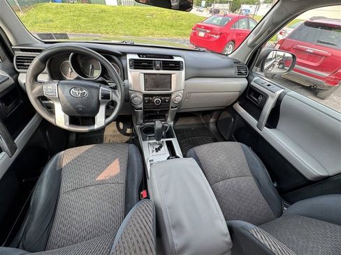 Used 2011 Toyota 4Runner SR5 image 9