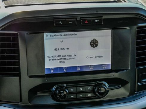 Used 2021 Ford F150 XLT image 26