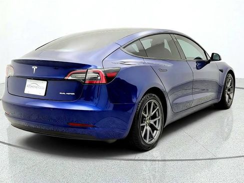 Used 2022 Tesla Model 3 Long Range AWD/4WD image 5