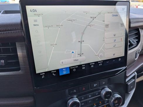 Used 2024 Ford Expedition Limited image 19