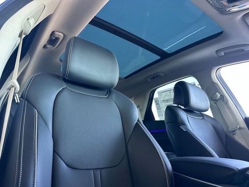 New 2026 Genesis Electrified GV70 image 17