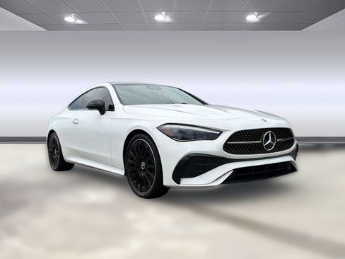 Used 2024 Mercedes-Benz CLE 300 4MATIC Coupe image 6