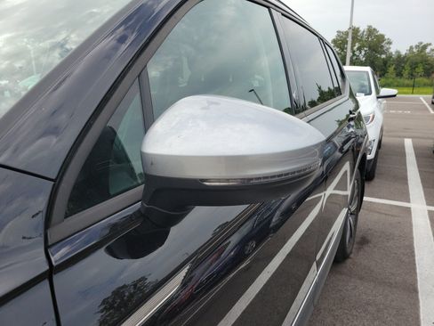 Used 2024 Volkswagen Tiguan Wolfsburg Edition w/ MDO Package, Two-Row AWD/4WD image 7