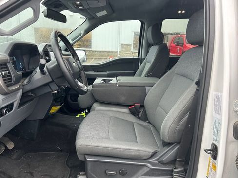 Used 2024 Ford F150 XLT w/ Tow/Haul Package image 5