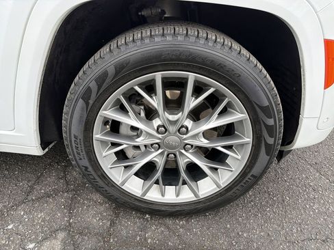 Used 2022 Jeep Grand Cherokee Summit w/ Advanced Protech Group IV image 33