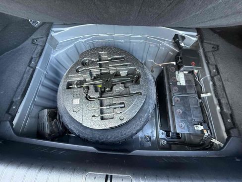 Used 2016 Hyundai Genesis 3.8 w/ Option Group 04 image 91