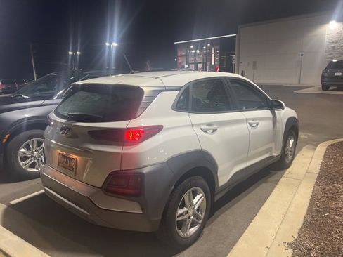 Used 2019 Hyundai Kona SE image 4
