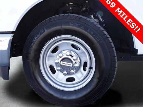 Used 2023 Ford F250 XL w/ XL Chrome Package image 68