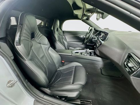 Used 2020 BMW Z4 M40i w/ Executive Package image 25