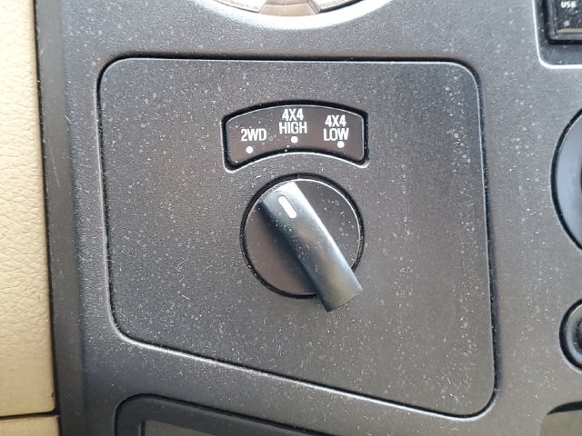 Used 2010 Ford F250 XLT AWD/4WD image 22